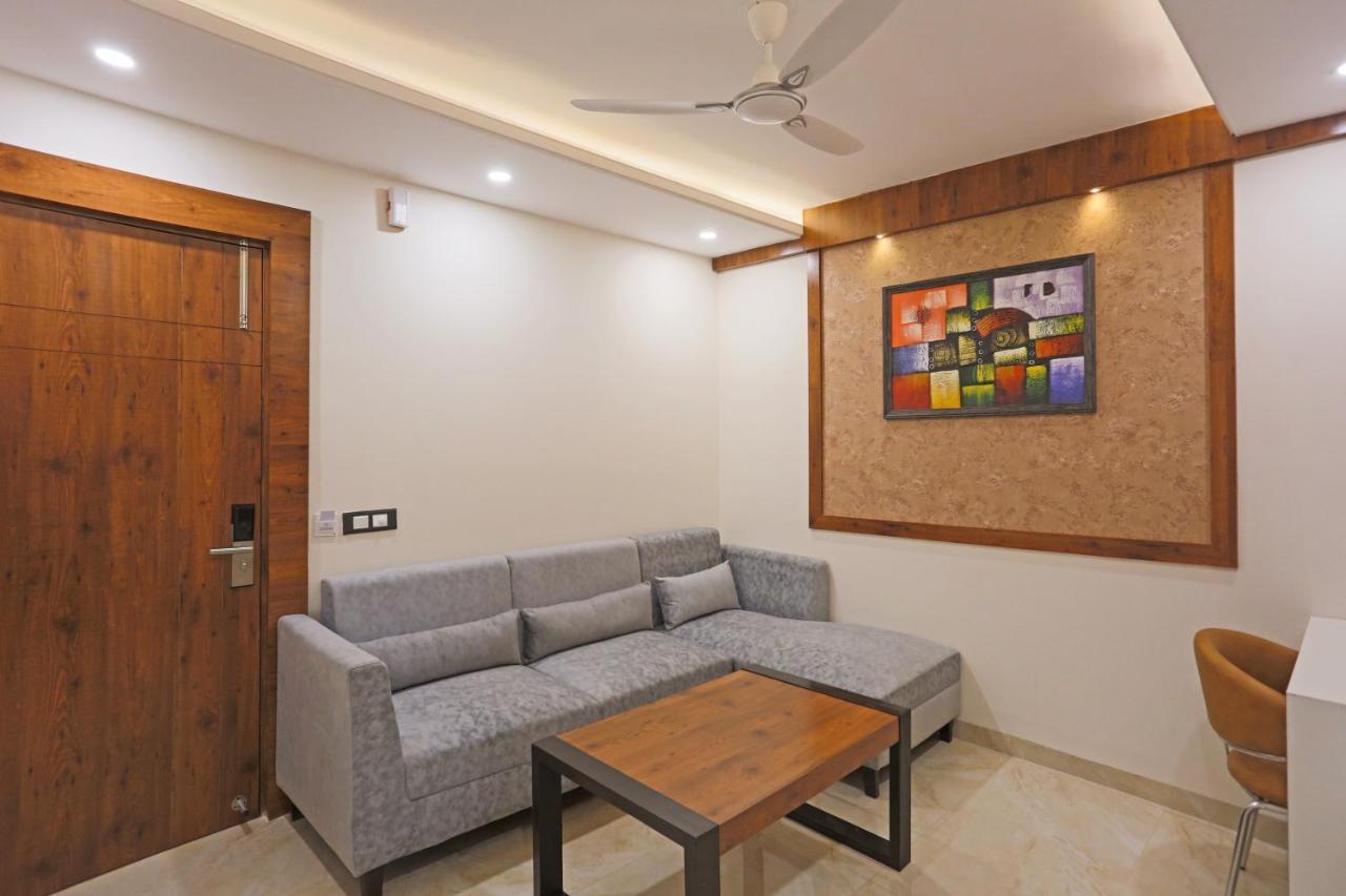 Hotel Deluxe Stay Inn - Near Delhi Airport Ню Делхи Екстериор снимка