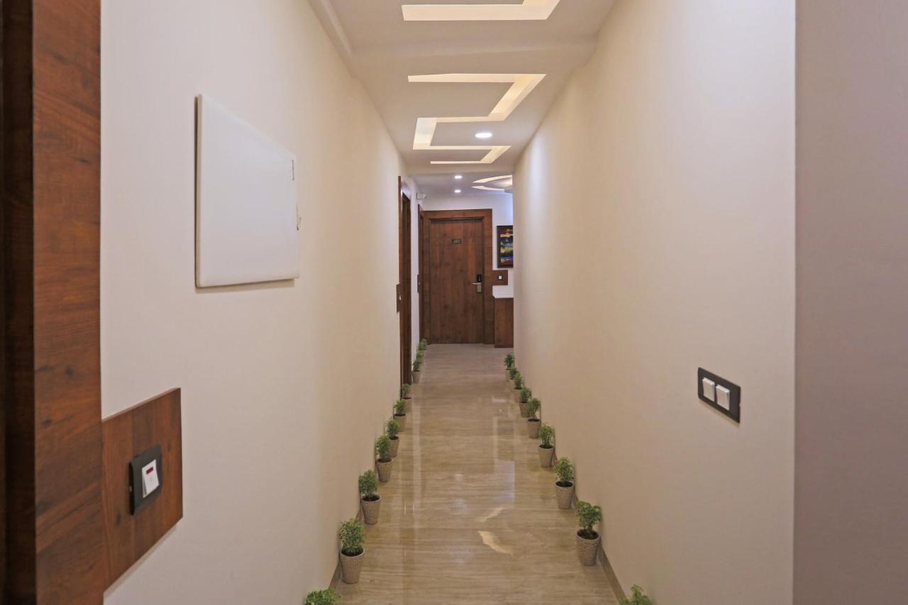 Hotel Deluxe Stay Inn - Near Delhi Airport Ню Делхи Екстериор снимка