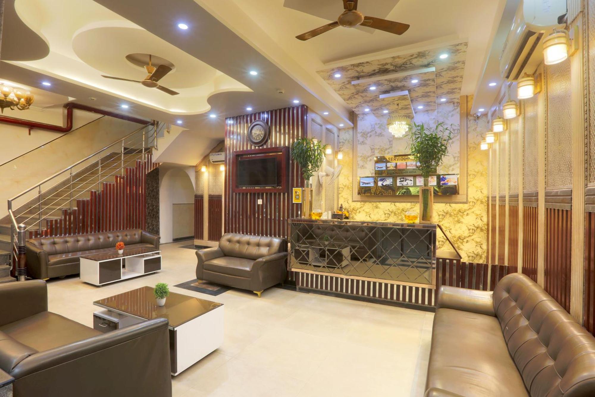 Hotel Deluxe Stay Inn - Near Delhi Airport Ню Делхи Екстериор снимка