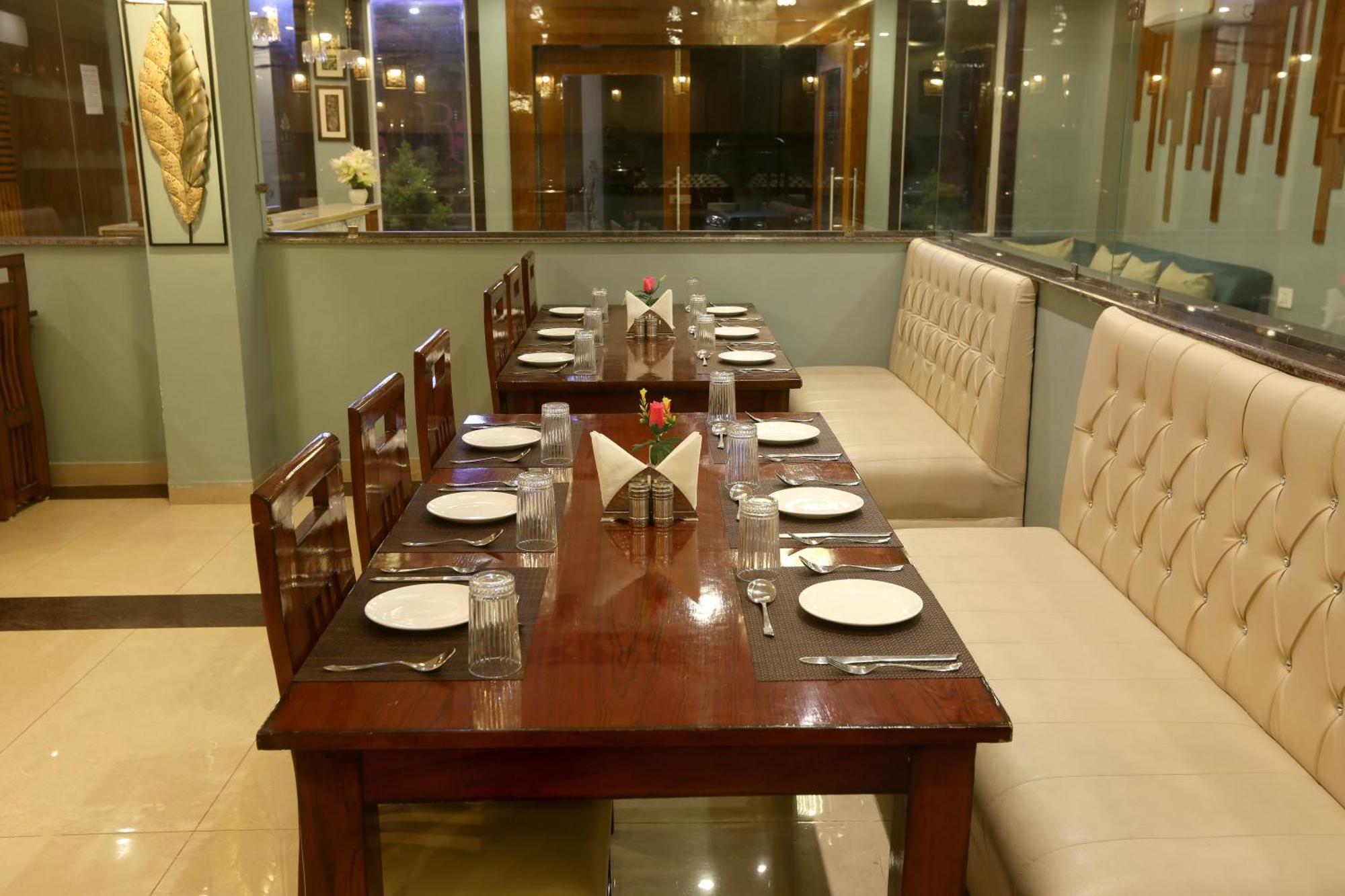 Hotel Deluxe Stay Inn - Near Delhi Airport Ню Делхи Екстериор снимка