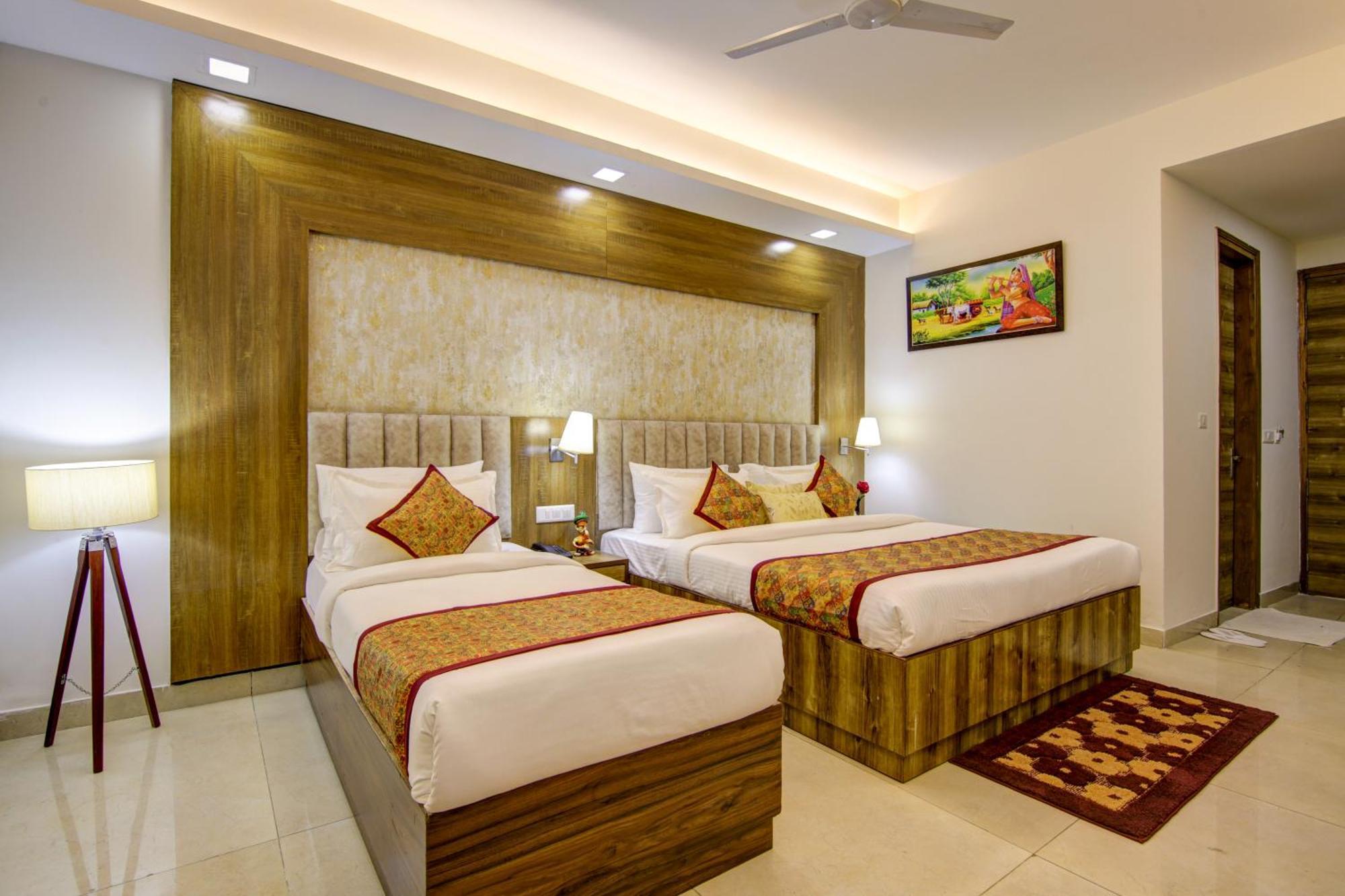Hotel Deluxe Stay Inn - Near Delhi Airport Ню Делхи Екстериор снимка